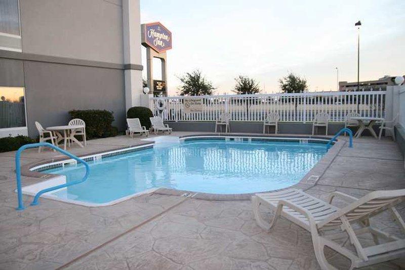 Hampton Inn By Hilton Odessa Exterior photo